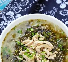 Sour Cabbage and Pork Noodles
