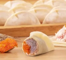 Fresh Shrimp and Crab Dumplings