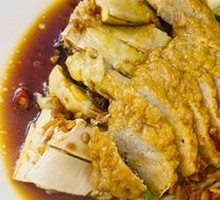 Steamed Chicken with Meat Rolls