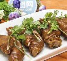 Five-Spice Braised Pig's Feet