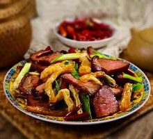 蒜薹炒腊肉