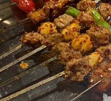 Roasted Beef with Garlic