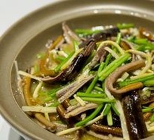 Sour Bamboo Shoots Stir-fried with White Eel