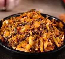 Sour Cabbage with Pork Strips