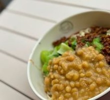 Pea and Meat Sauce Noodles
