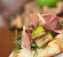 Fig Ham Pizza