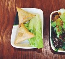 Garlic and Oyster Sauce Lettuce