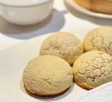Crispy Snow Mountain Bun