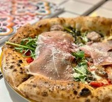 Four Seasons Pizza