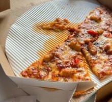 Classic Italian Meat Sauce Pizza