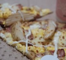 American-style Bacon & Potato Pizza