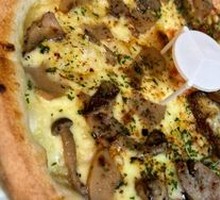 Aberro Black Truffle Mushroom Pizza