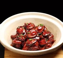 Braised Abalone with Pig Trotters
