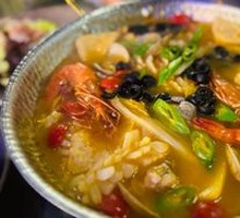 Flavorful Seafood Hot Pot
