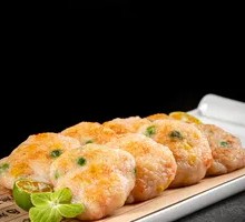 Pan-Fried Handmade Shrimp Cakes