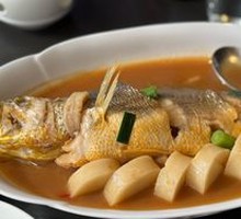 Braised Deep-Sea Large Yellow Croaker with Rice Cakes