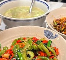 Stir-Fried Crispy Lettuce
