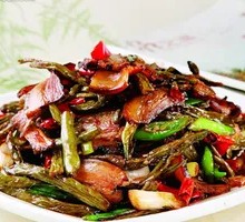 Dried Bean Curd with Preserved Pork