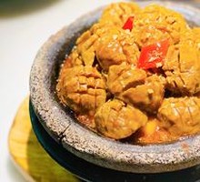 Stone Pot Hand-Made Beef Meatballs