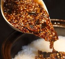 Hand-Scrapped Eel丝 Clay Pot Rice