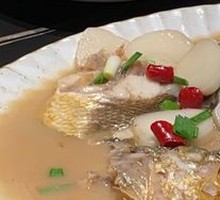 Spanish Mackerel with Rice Cake