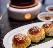 Honey-glazed BBQ Pork Pastry
