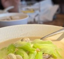 Clam and Loofah Stir-fry