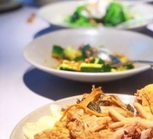 Stewed Silver-Gold Vegetables with Pork Lung