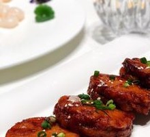 Pan-fried Goose Liver Sauce Lotus Root Cakes