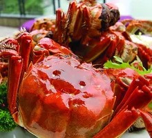 Steamed Male and Female Crab