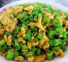 Bell Pepper and Pork Stir-Fry Rice Bowl