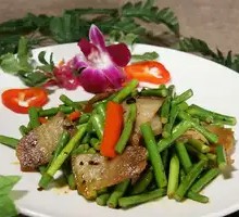 Garlic Stir-fried Pork