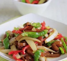 Stir-Fried Pork with Onions