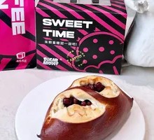 Soda Water Red Bean Bread