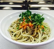 Spicy Hot Dry Noodles
