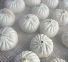 Yibin Meat and Pickled Mustard Greens Steamed Buns