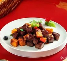 Garlic Beef Cubes