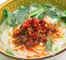 Clear Soup Mixed Sauce Rice Noodles