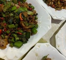 Large Bowl Pig's Feet