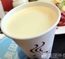 Freshly Ground Iced Soy Milk
