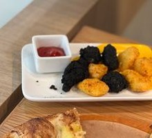 Momo Chicken Pieces