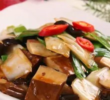 Stir-Fried Wheat Gluten with Vegetables