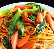 Ham and Pork Noodles Stir-fry