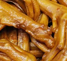 Sauce-Flavored Duck Feet