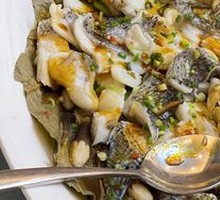 Steamed Pearl Bream in Lotus Pond
