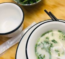 Miao Xin Pig's Trotter Chicken Soup