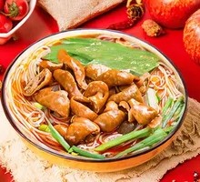 Braised Intestine Rice Noodles