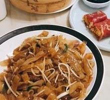 Dry-Fried Beef Rice Noodles
