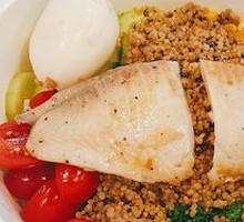 Light-Oil Grilled Sea Bream Fitness Meal