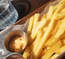 Spicy Beef Sauce Cheese Fries